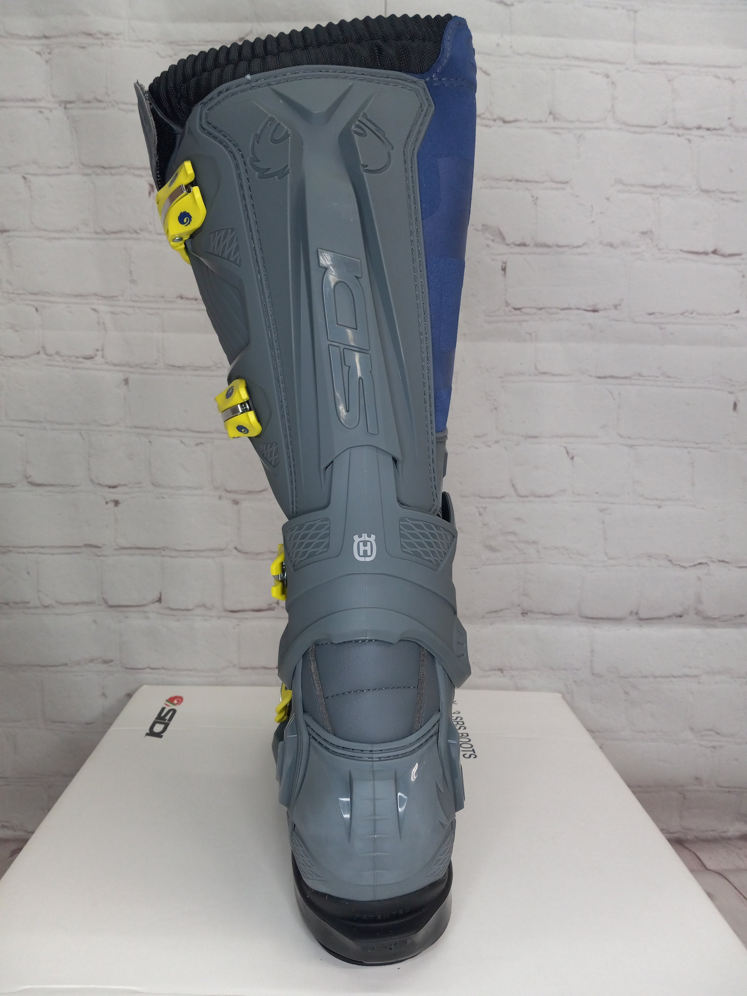Husqvarna motocross boots new arrivals